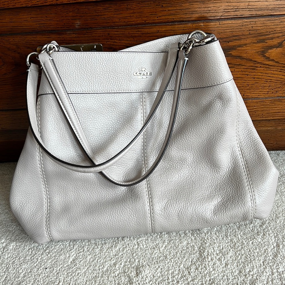 COACH Lexy Soft Pebble Leather Shoulder Bag Taupe Beige Medium  K1879-F28997